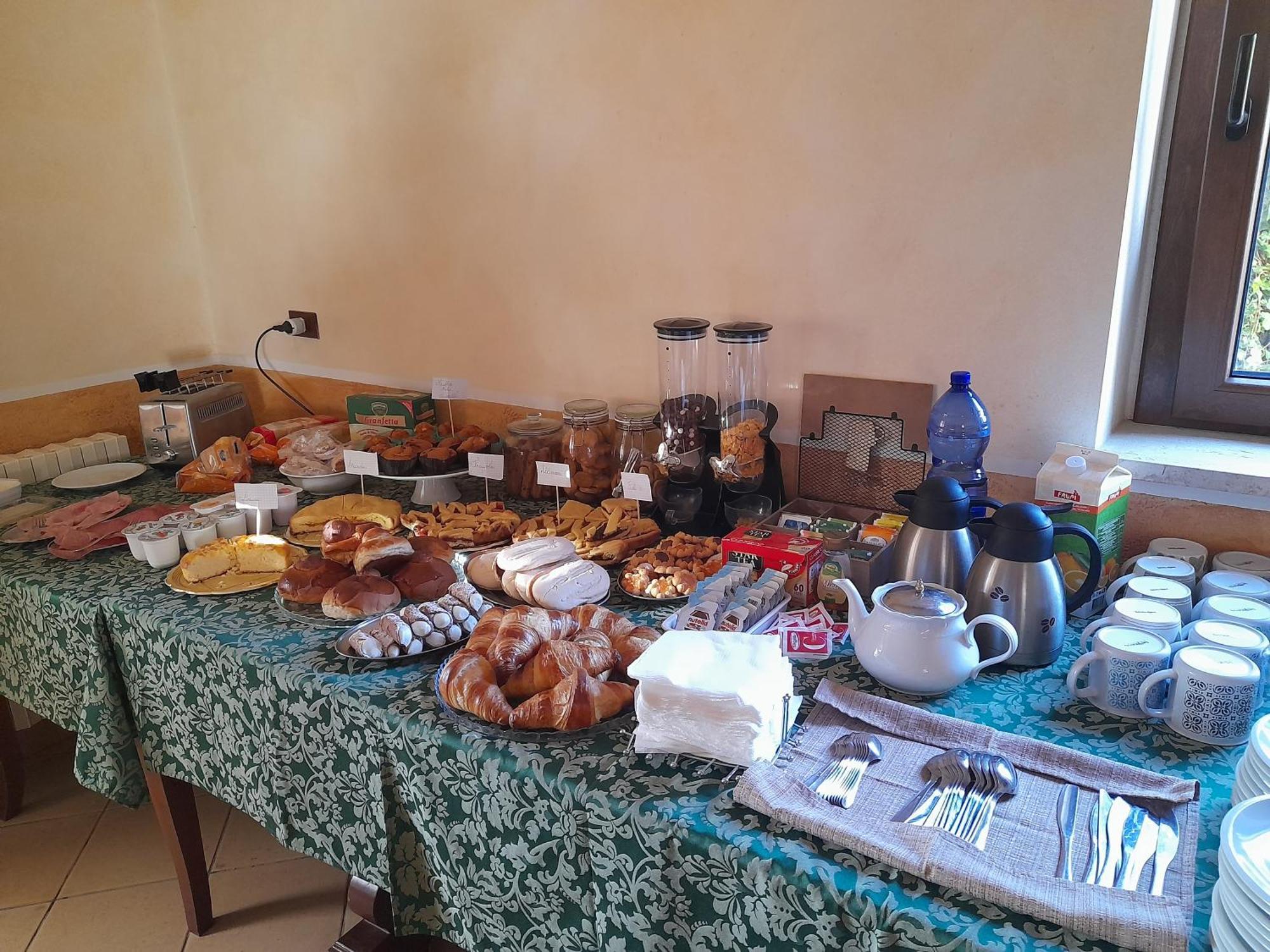 Agriturismo La Stragola Nicosia Buitenkant foto