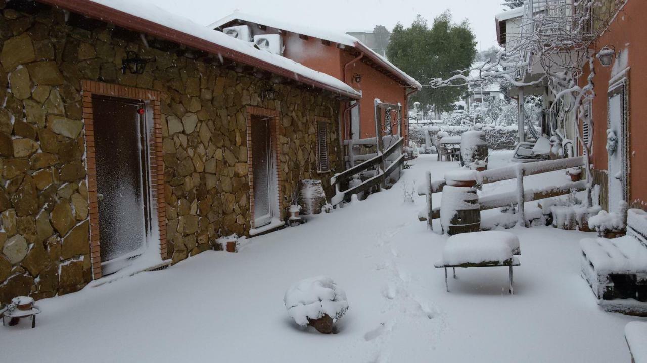 Agriturismo La Stragola Nicosia Buitenkant foto