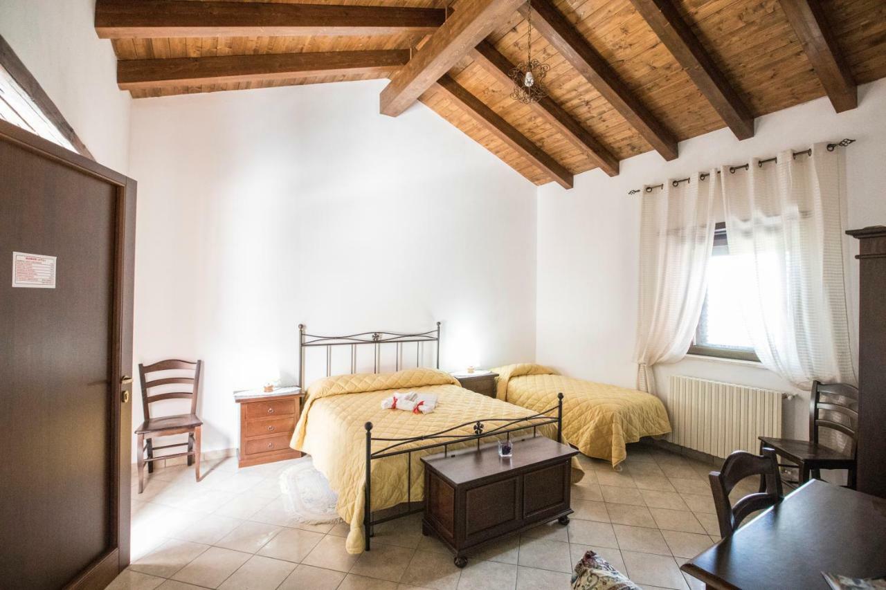 Agriturismo La Stragola Nicosia Buitenkant foto